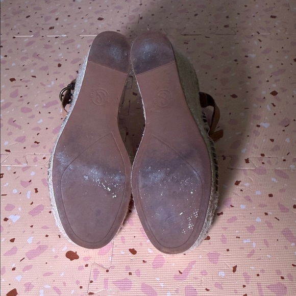 Treasure & Bond Tan Wedge Sandals - Picture 5 of 6